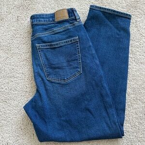 American Eagle Outfitters Mom Jeans